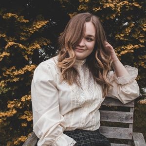 Meet your Posher, Katelyn